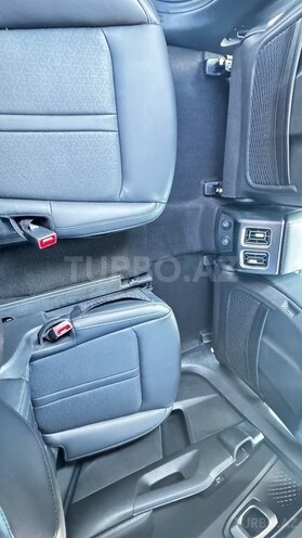 Kia Sorento-10