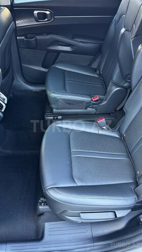 Kia Sorento-11