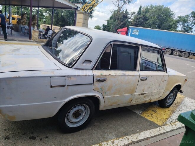 LADA (VAZ) 2106-4