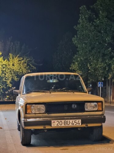 LADA (VAZ) 2107-1