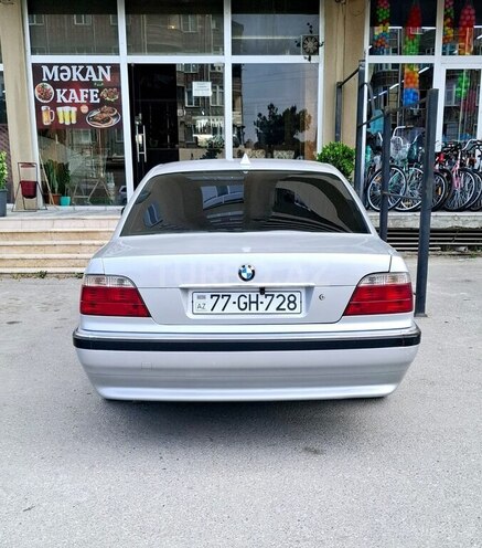 BMW 728-2
