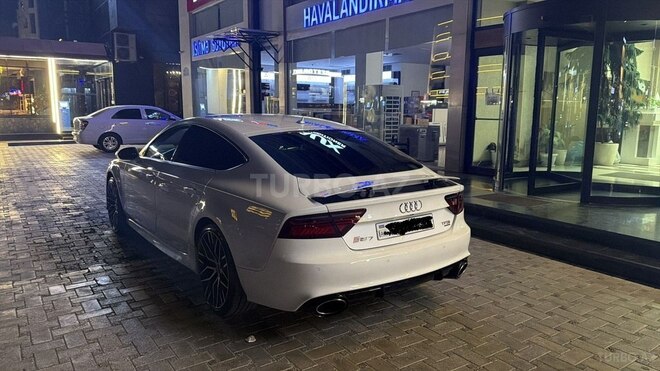Audi A7-4