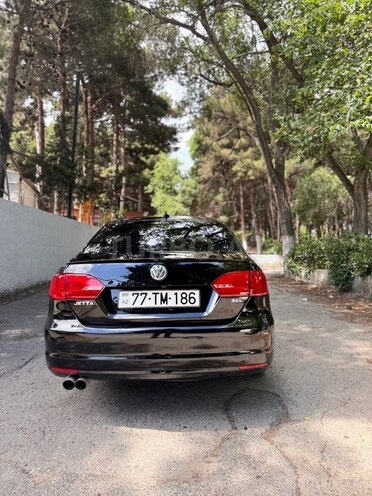 Volkswagen Jetta-9