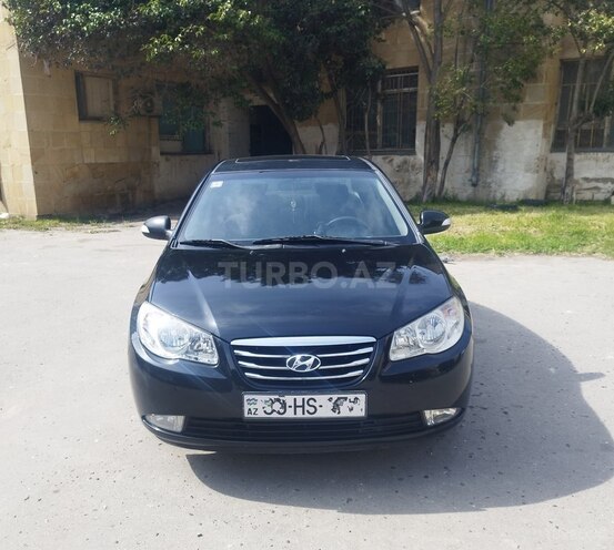 Hyundai Elantra-2