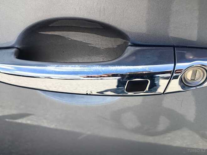 Hyundai Sonata-12