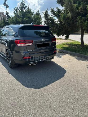 Kia Sorento-8