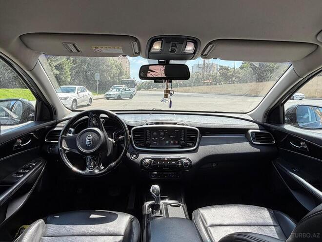 Kia Sorento-16