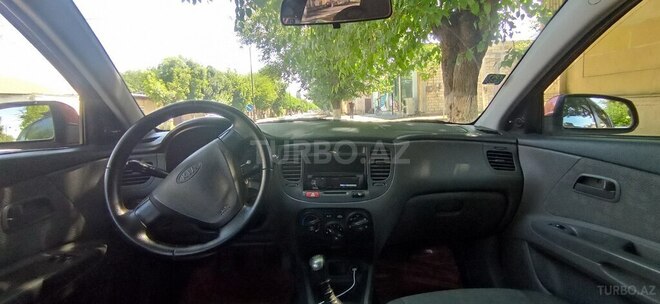 Kia Rio-5