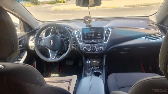 Chevrolet Malibu-17