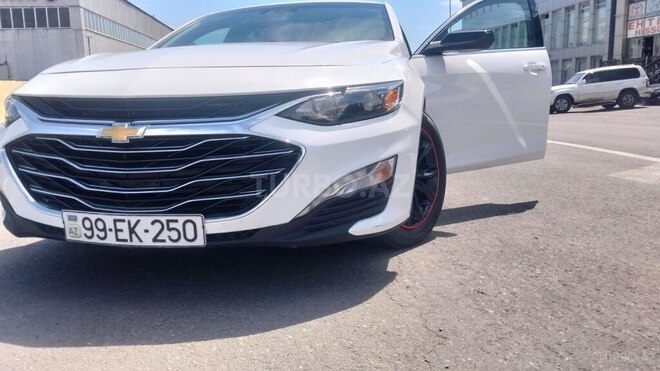 Chevrolet Malibu-14