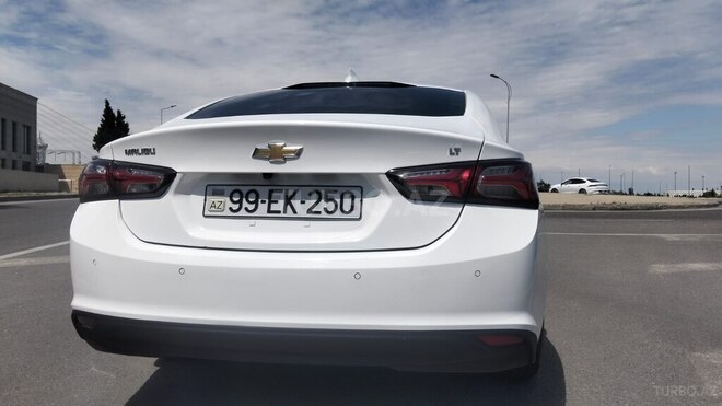 Chevrolet Malibu-13