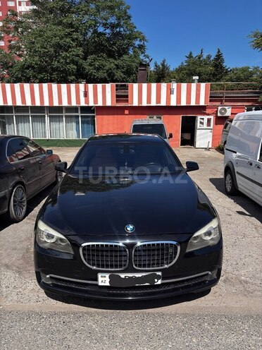 BMW 750-1