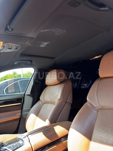 BMW 750-7