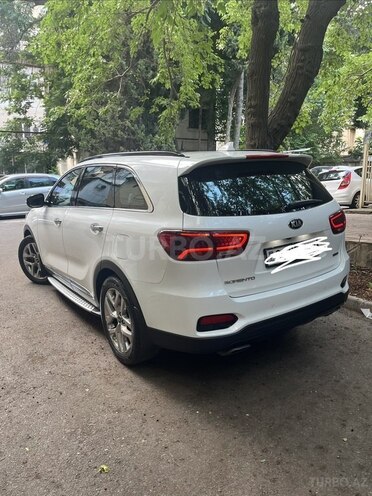 Kia Sorento-3