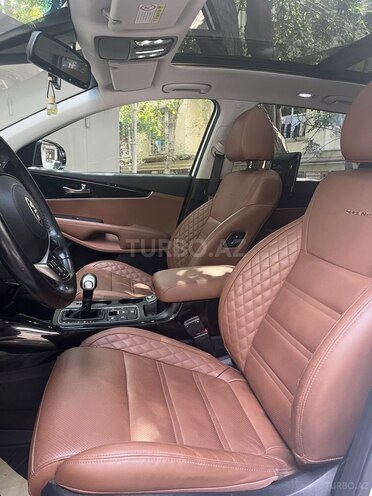 Kia Sorento-12