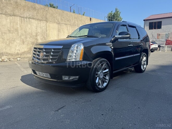 Cadillac Escalade-3