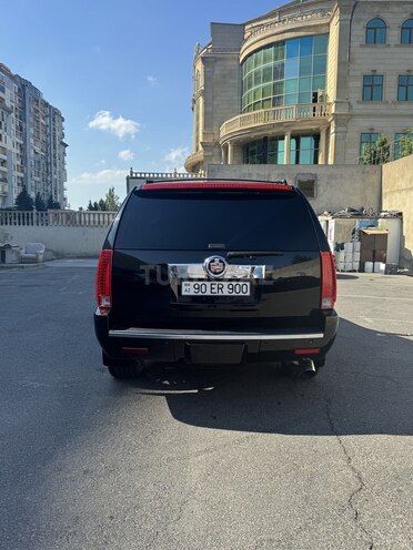 Cadillac Escalade-4