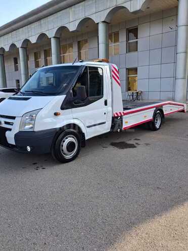 Ford Transit-3