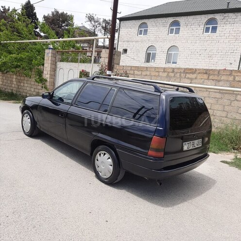 Opel Astra-2