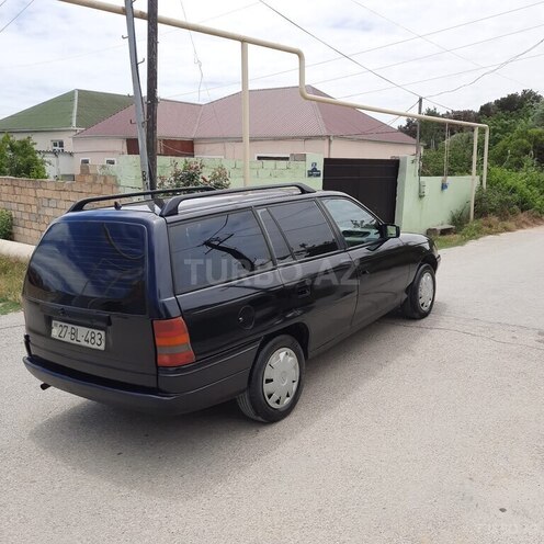 Opel Astra-3