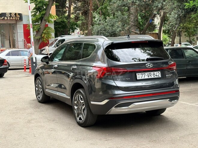 Hyundai Santa Fe-5