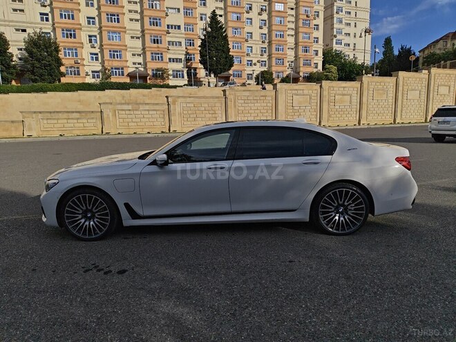 BMW 740-8