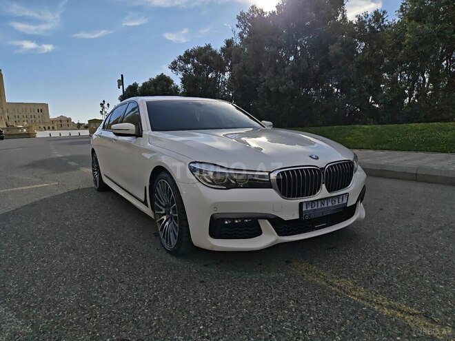 BMW 740-2