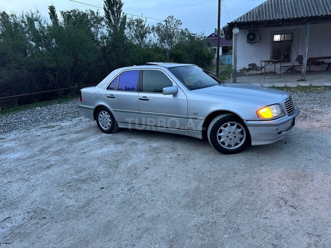 Mercedes C 180-4
