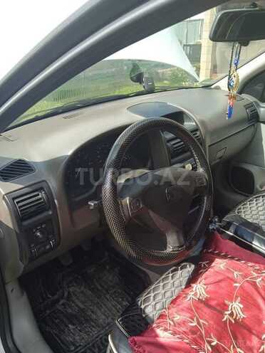 Opel Astra-3