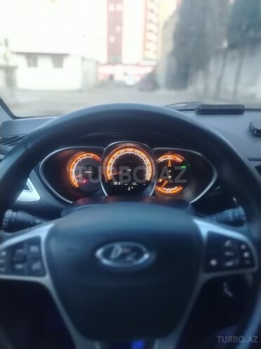 LADA (VAZ) Vesta SW Cross-4