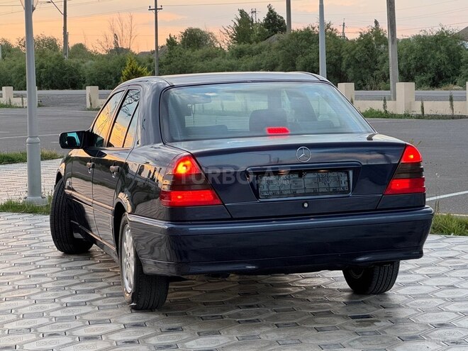 Mercedes C 180-6