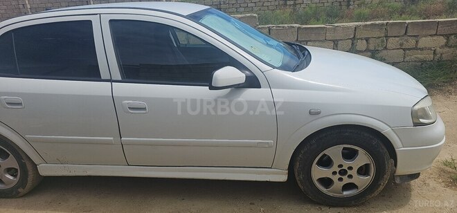 Opel Astra-2