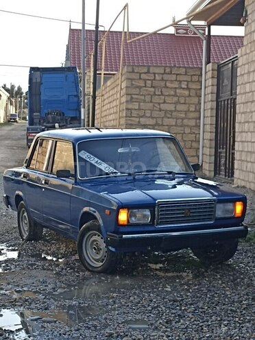 LADA (VAZ) 2107-2