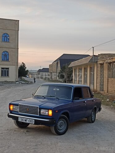 LADA (VAZ) 2107-1