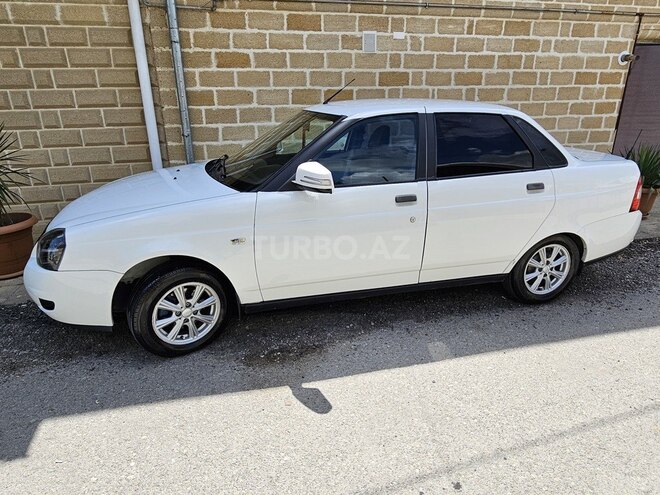 LADA (VAZ) Priora-10
