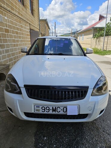 LADA (VAZ) Priora-1