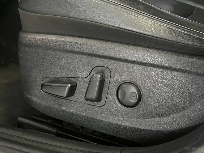 Hyundai Grandeur-17