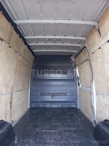 Volkswagen Crafter-6