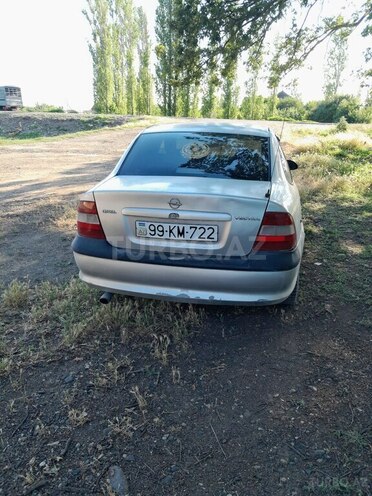 Opel Vectra-2