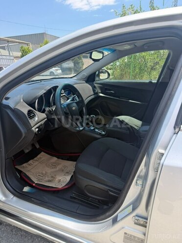 Chevrolet Cruze-3