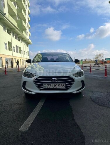 Hyundai Avante-1