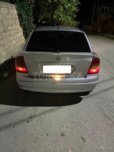 Opel Astra-2