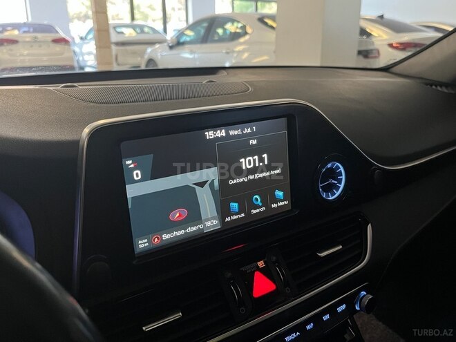 Hyundai Grandeur-8