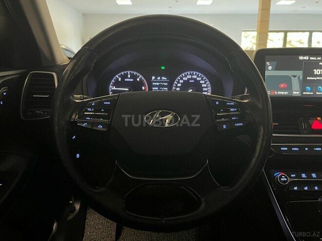 Hyundai Grandeur-4