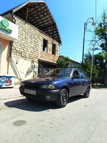 Opel Astra-1