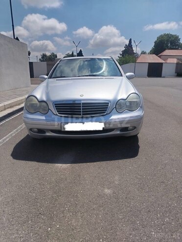 Mercedes C 200-2