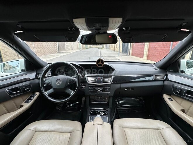 Mercedes E 350-19