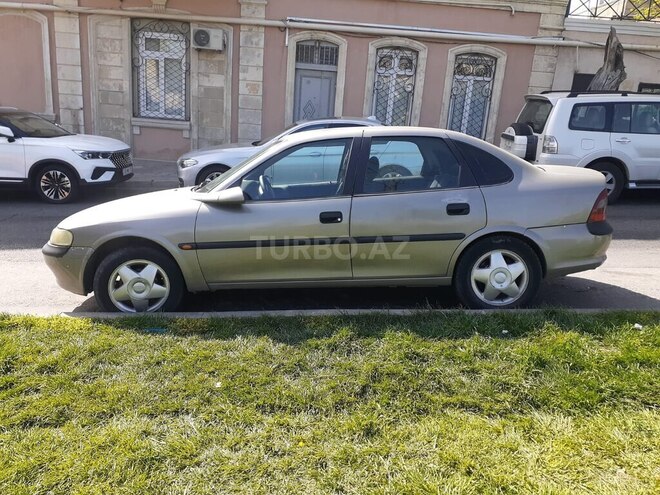 Opel Vectra-3