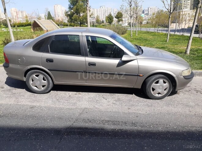 Opel Vectra-2