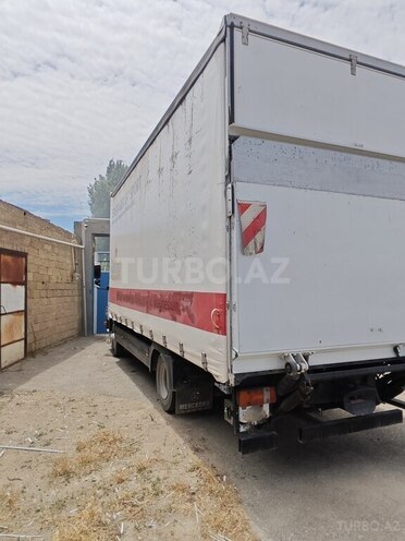 Mercedes Atego 818-9